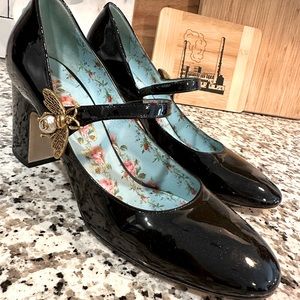Gucci Patent Leather Mary Jane Heels.